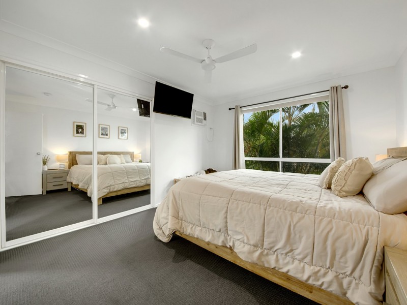 30 Carinya Drive, Clinton QLD 4680