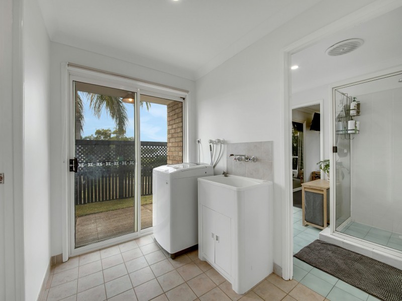 30 Carinya Drive, Clinton QLD 4680