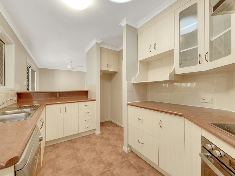 6 Sharyn Drive, New Auckland QLD 4680