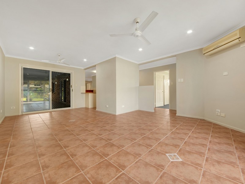 6 Sharyn Drive, New Auckland QLD 4680