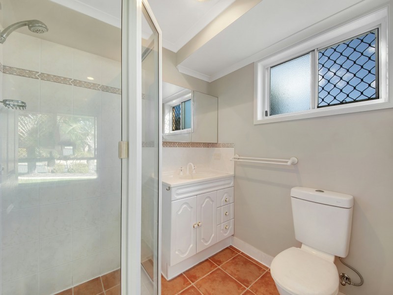 6 Sharyn Drive, New Auckland QLD 4680