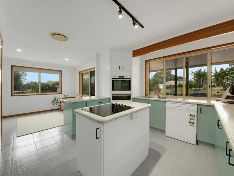 15 Golden Avenue, Tannum Sands QLD 4680