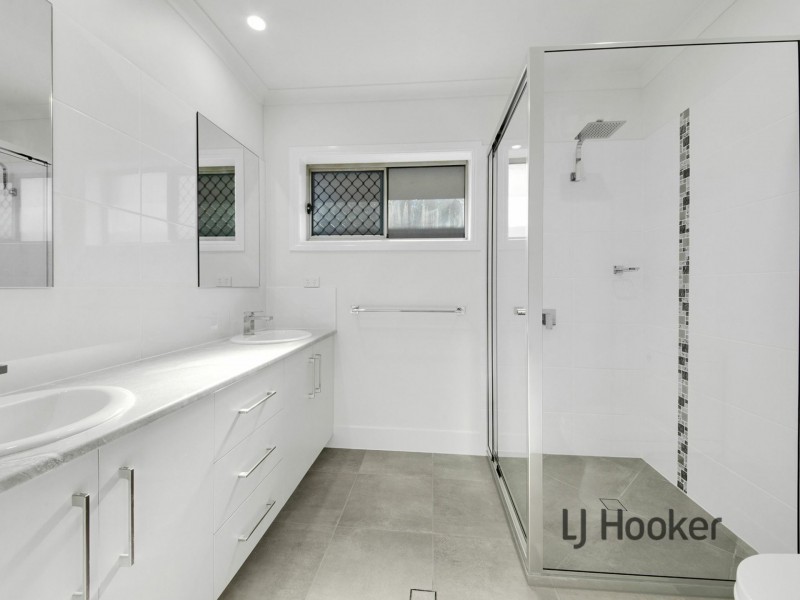 10 Brush Tail Court, Boyne Island QLD 4680