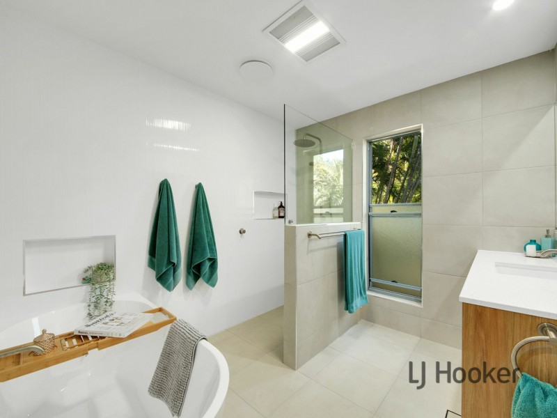 18 Golden Avenue, Tannum Sands QLD 4680