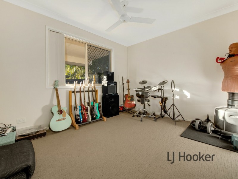 35 Dean Street, Glen Eden QLD 4680