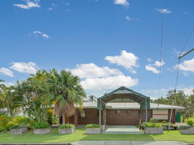 2 Tyson Crescent, Tannum Sands QLD 4680