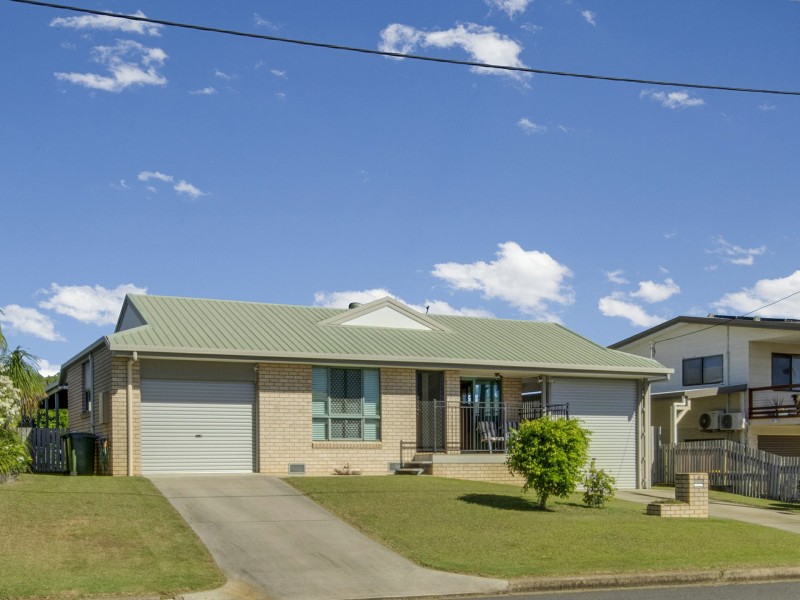 41 Booth Avenue, Tannum Sands QLD 4680