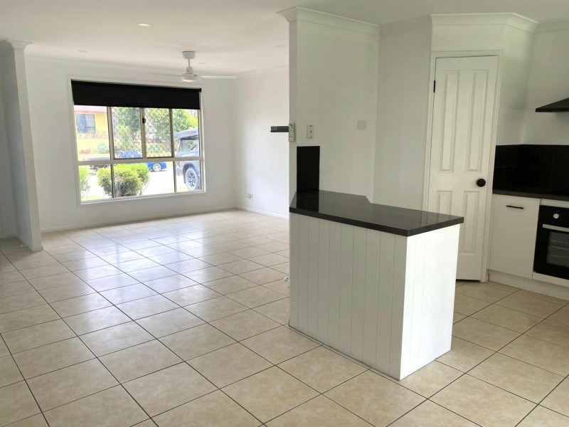 54 Emmadale Drive, New Auckland QLD 4680