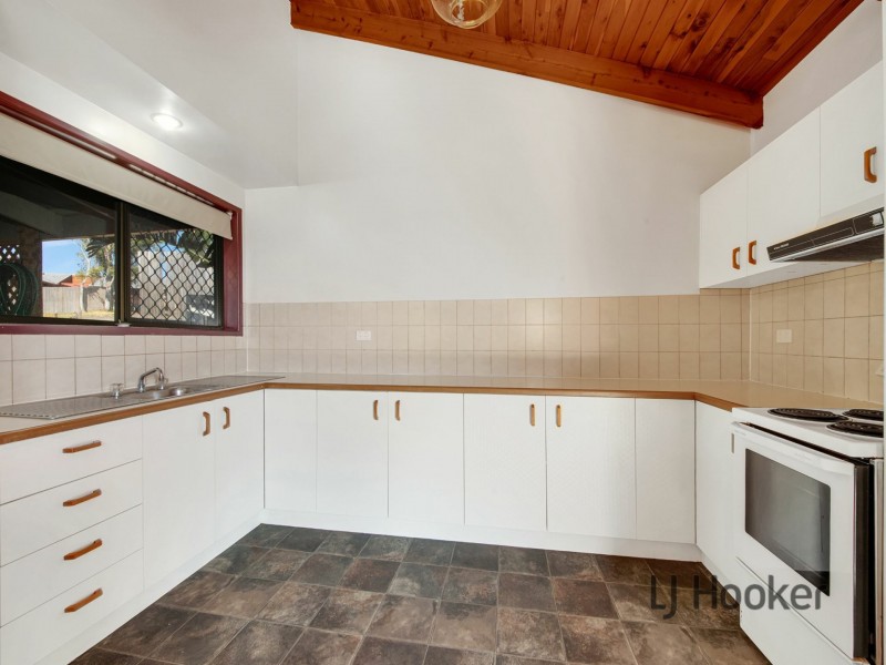 27 Sayre Crescent, Boyne Island QLD 4680