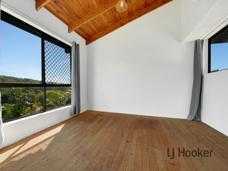 27 Sayre Crescent, Boyne Island QLD 4680