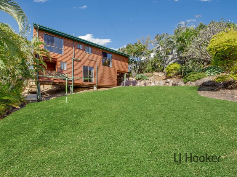 27 Sayre Crescent, Boyne Island QLD 4680