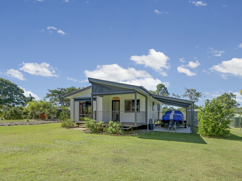 33 Silverton Drive, Tannum Sands QLD 4680