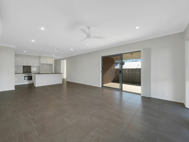 27 Clover Crescent, Boyne Island QLD 4680