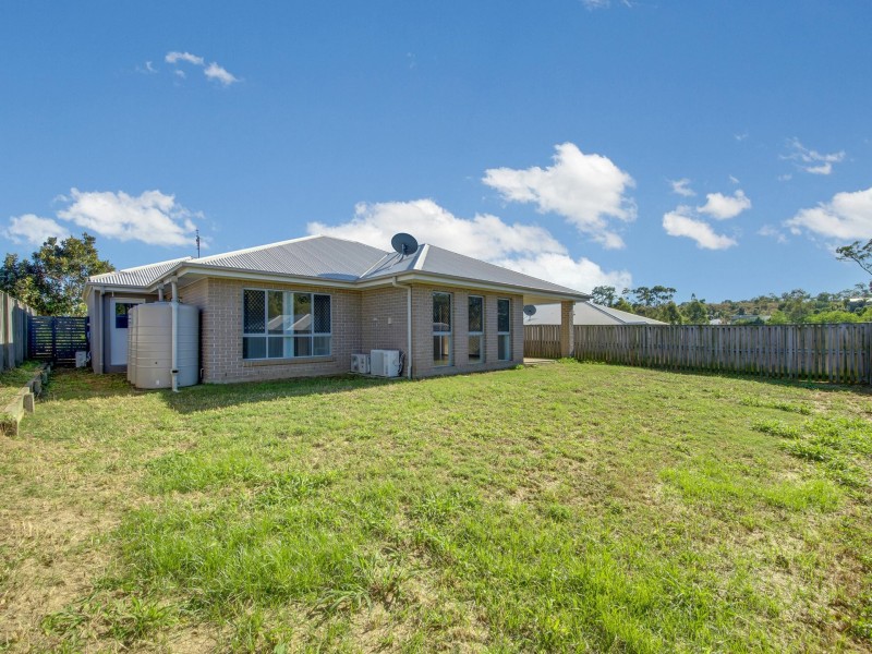 27 Clover Crescent, Boyne Island QLD 4680