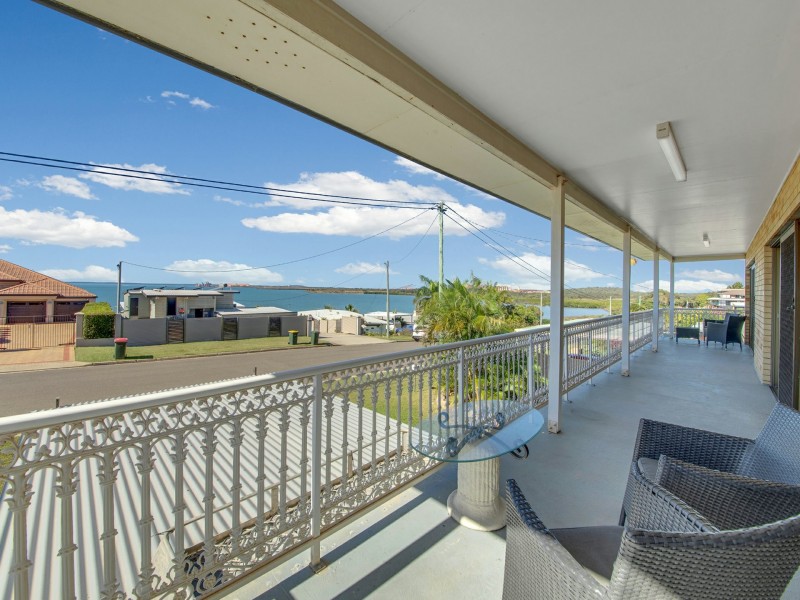 7 The Esplanade, Barney Point QLD 4680