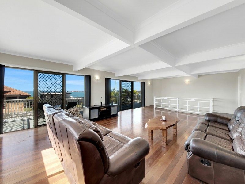 7 The Esplanade, Barney Point QLD 4680