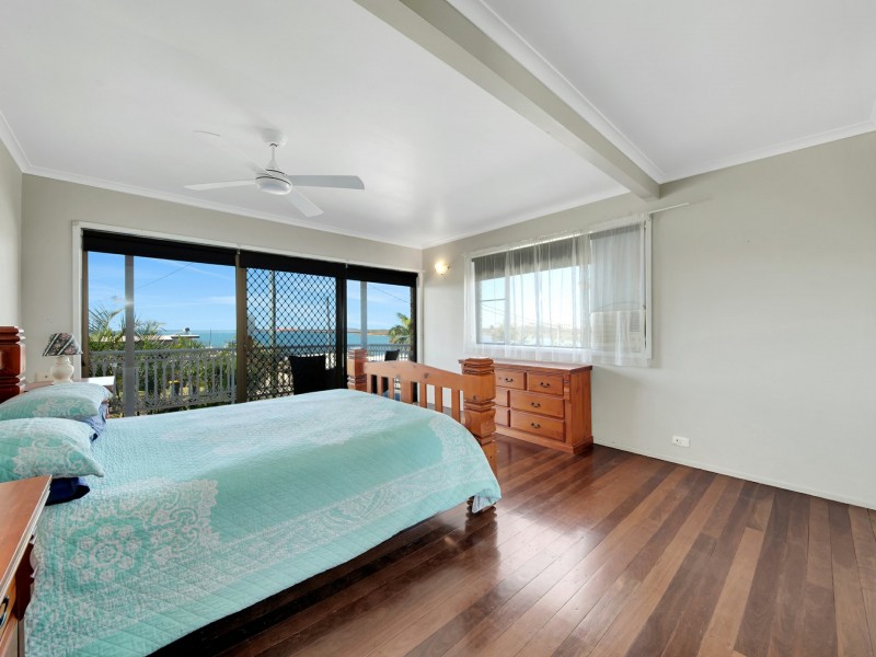 7 The Esplanade, Barney Point QLD 4680