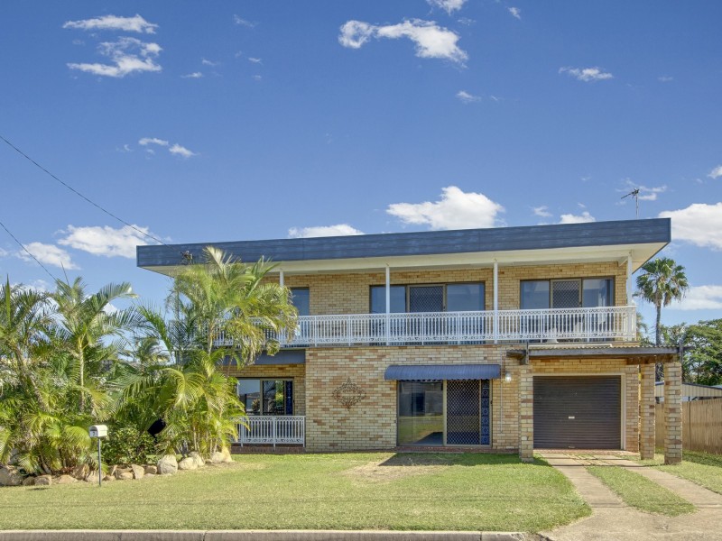 7 The Esplanade, Barney Point QLD 4680