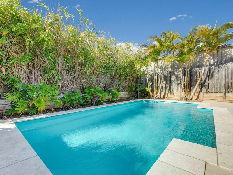 1 Cloncurry Court, Tannum Sands QLD 4680