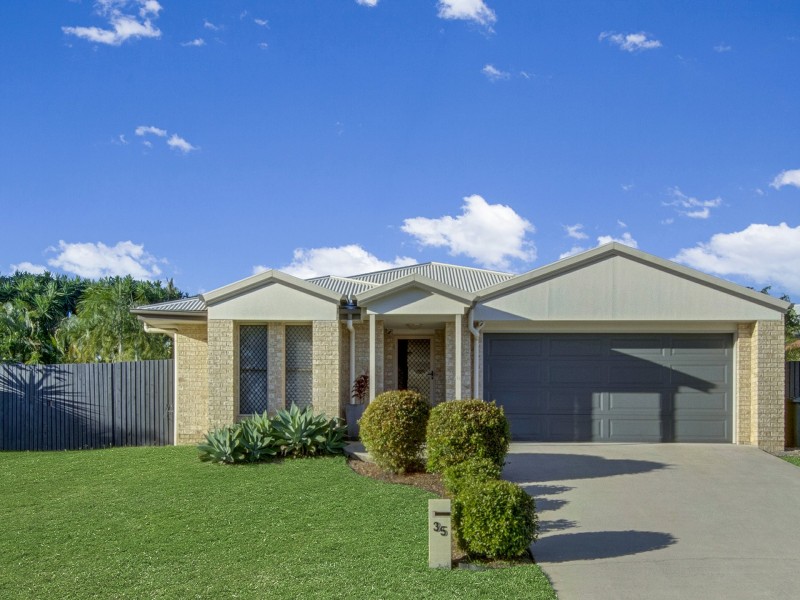 35 Dean Street, Glen Eden QLD 4680