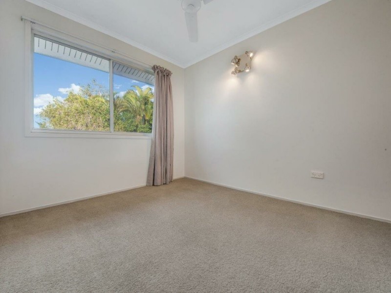 109 Tarcoola Drive, Boyne Island QLD 4680