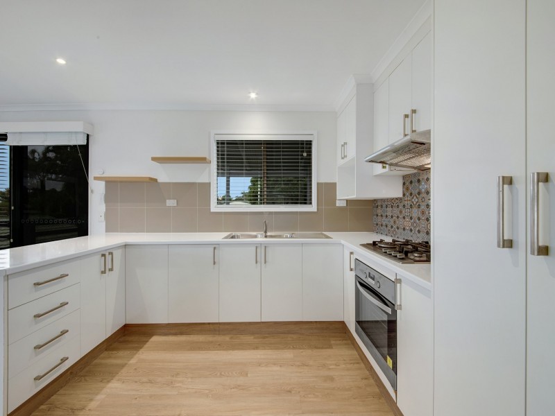 6 Bellmere Court, Boyne Island QLD 4680