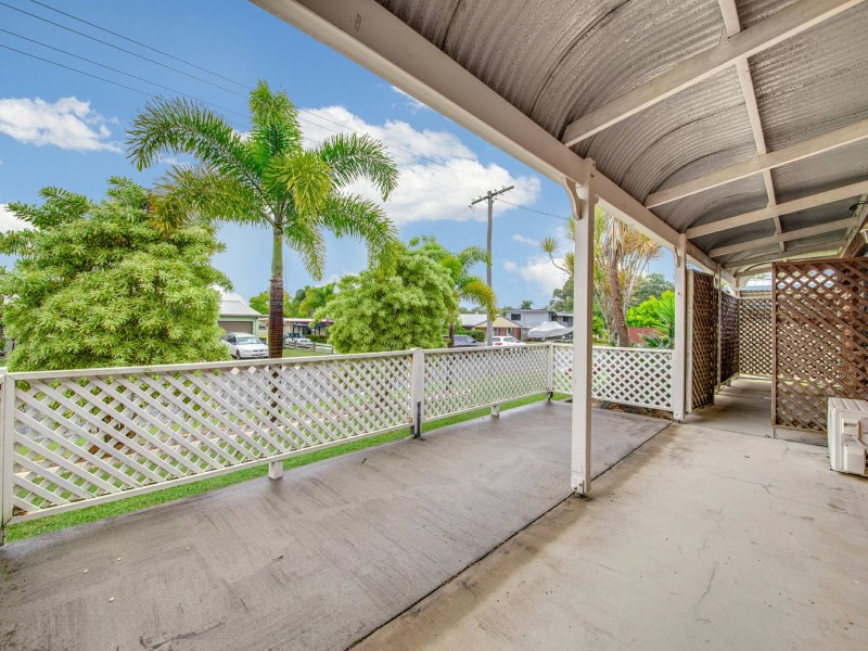 2 Bass Street, Boyne Island QLD 4680