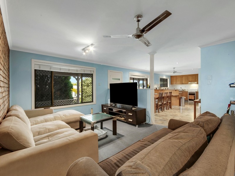 2 Bass Street, Boyne Island QLD 4680