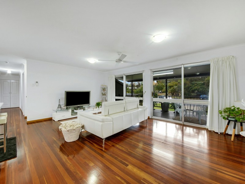 10 Benowa Court, Boyne Island QLD 4680