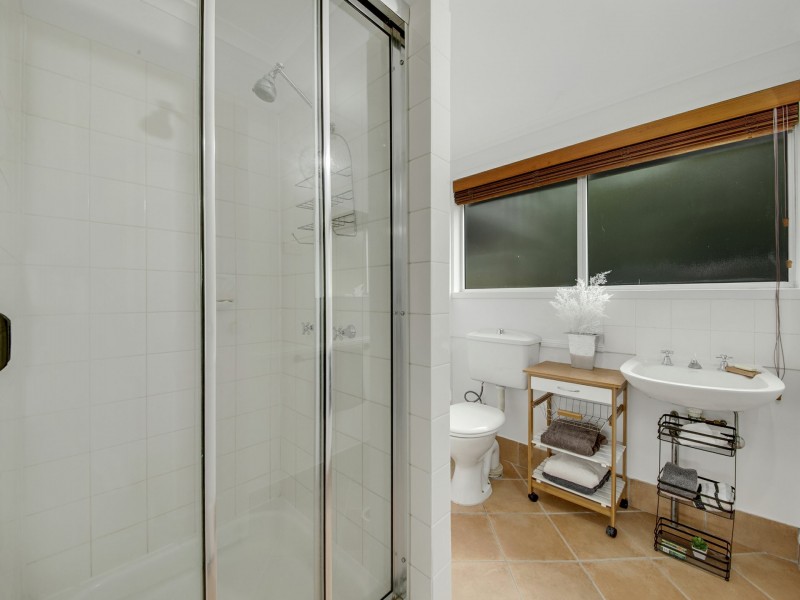 10 Benowa Court, Boyne Island QLD 4680