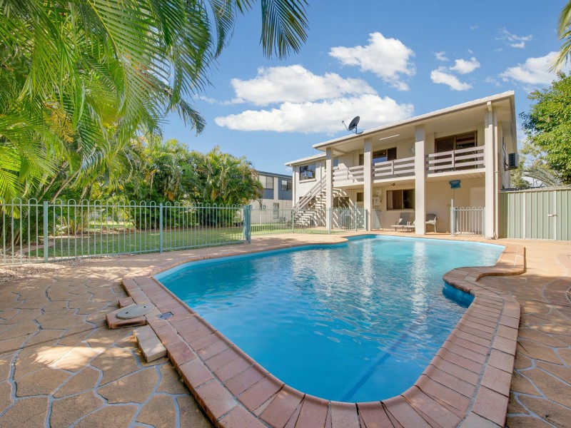 77 Tarcoola Drive, Boyne Island QLD 4680