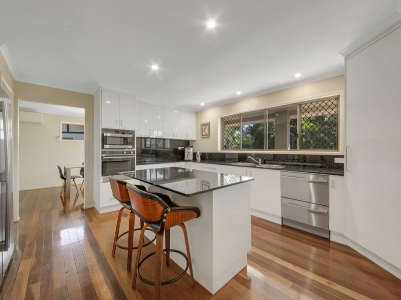 77 Tarcoola Drive, Boyne Island QLD 4680