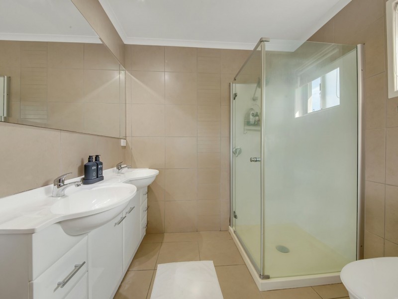 77 Tarcoola Drive, Boyne Island QLD 4680