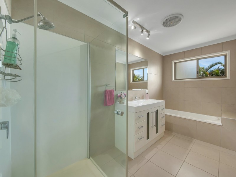 77 Tarcoola Drive, Boyne Island QLD 4680