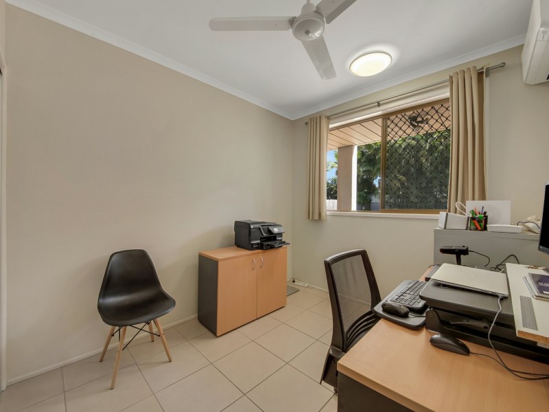 77 Tarcoola Drive, Boyne Island QLD 4680