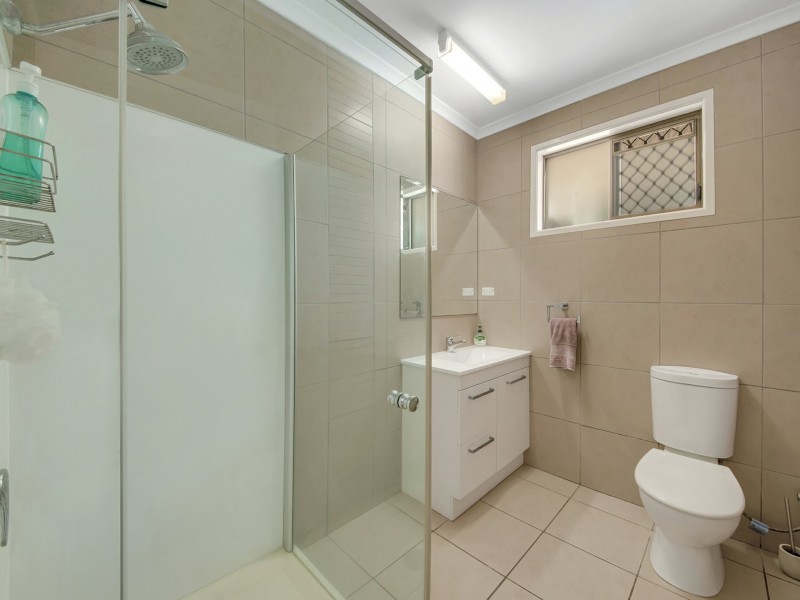 77 Tarcoola Drive, Boyne Island QLD 4680