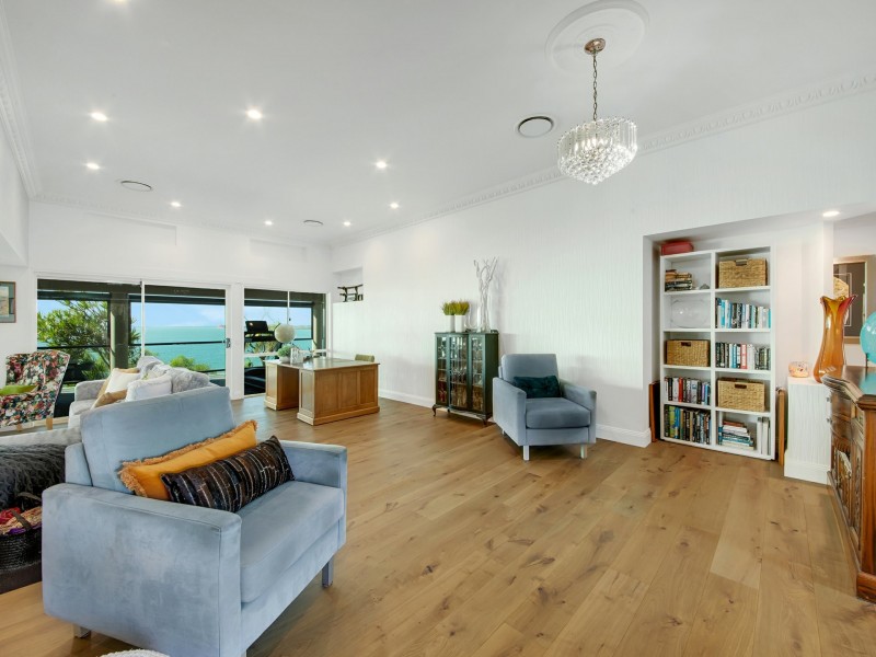 6 The Esplanade, Barney Point QLD 4680