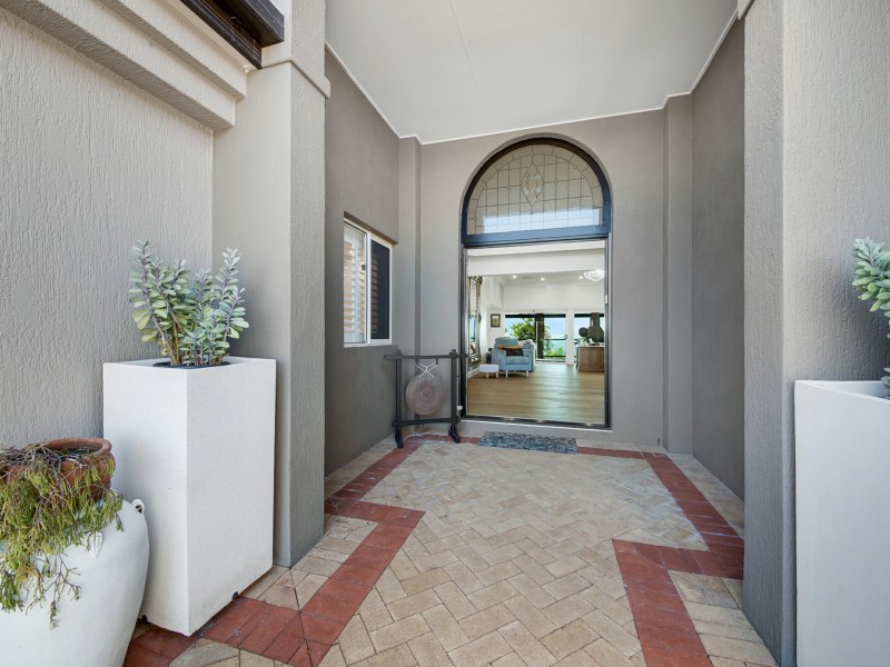 6 The Esplanade, Barney Point QLD 4680