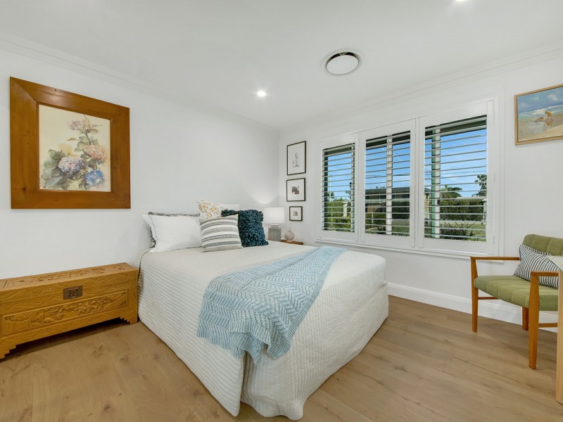 6 The Esplanade, Barney Point QLD 4680