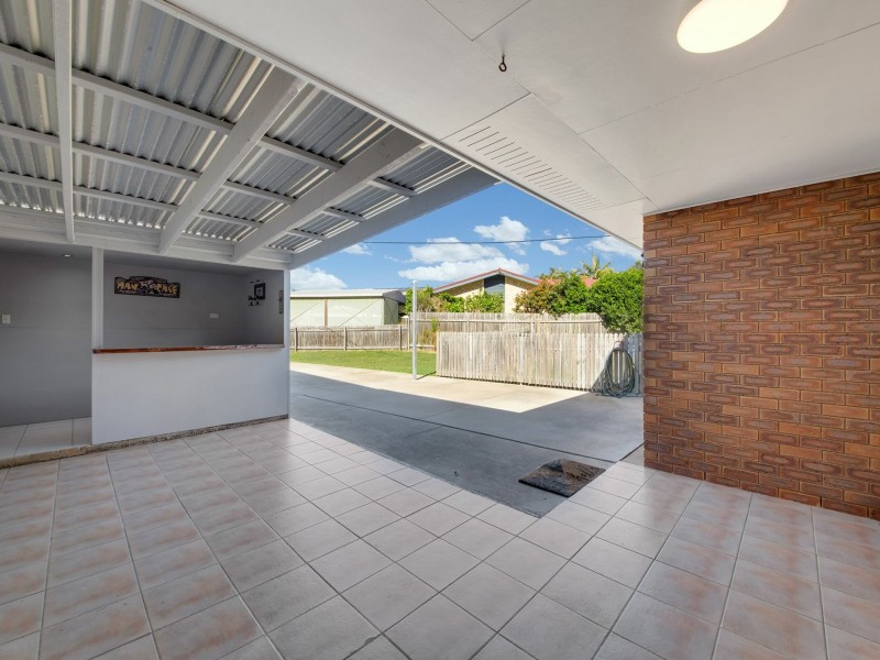 Unit 1/9 Shara Court, Boyne Island QLD 4680