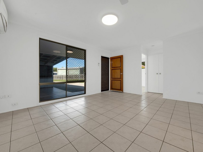 Unit 1/9 Shara Court, Boyne Island QLD 4680