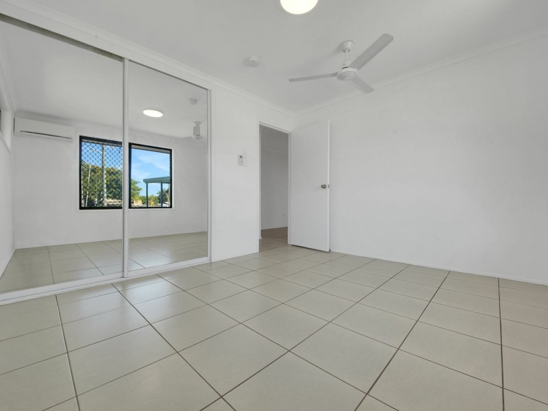 Unit 1/9 Shara Court, Boyne Island QLD 4680