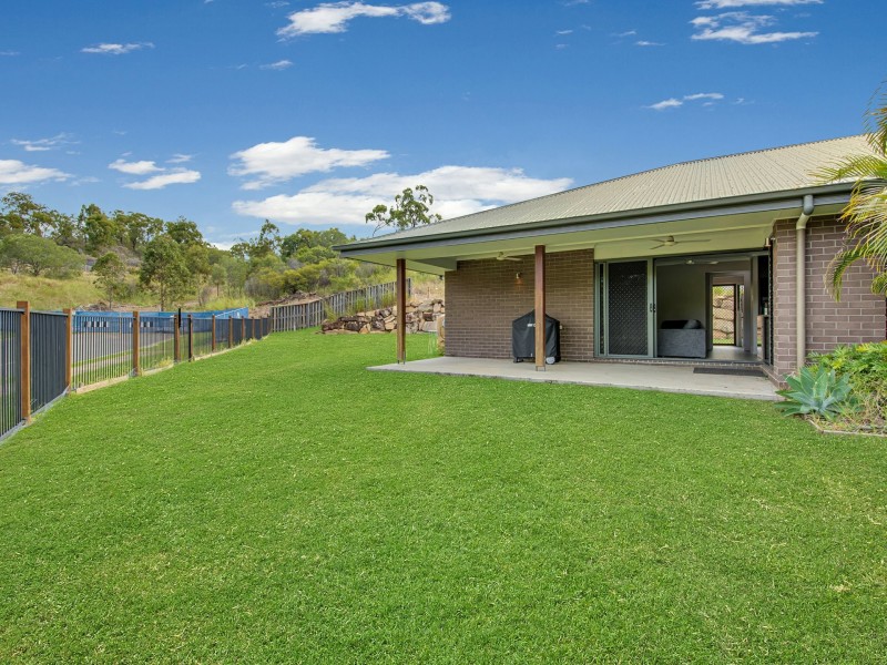 40 Koolivoo Parade, Boyne Island QLD 4680