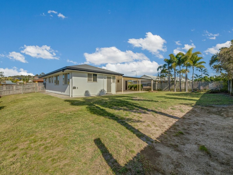 54 Emmadale Drive, New Auckland QLD 4680
