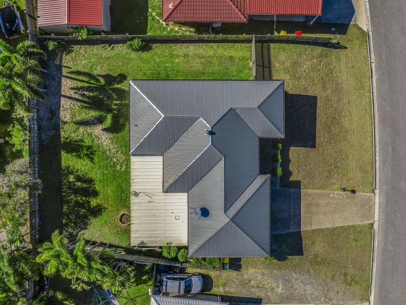 54 Emmadale Drive, New Auckland QLD 4680