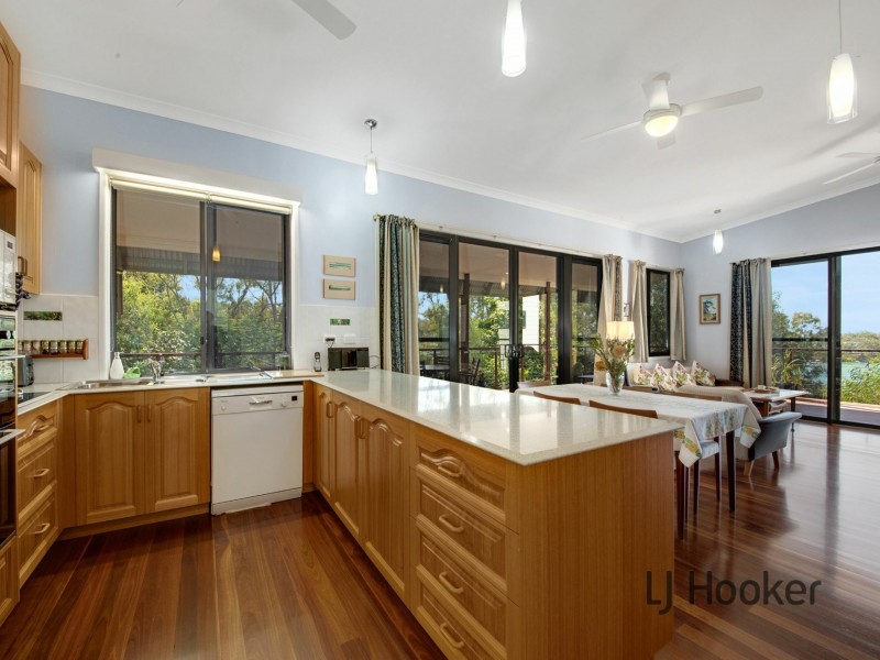 2 Bluewater Drive, Boyne Island QLD 4680