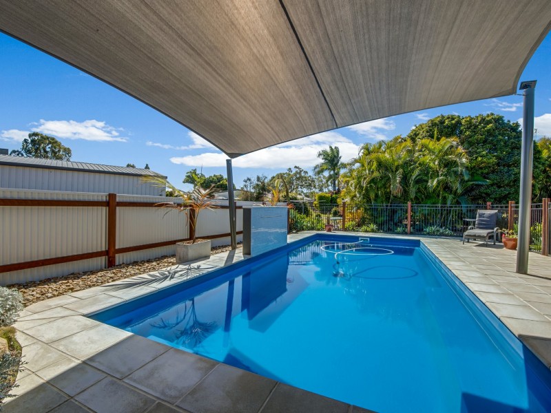 1 Ronpen Close, Tannum Sands QLD 4680