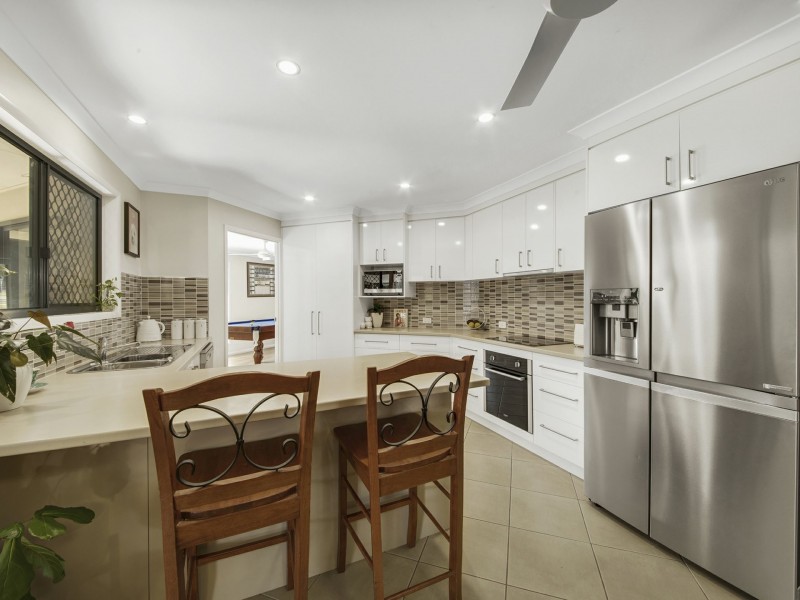 1 Ronpen Close, Tannum Sands QLD 4680