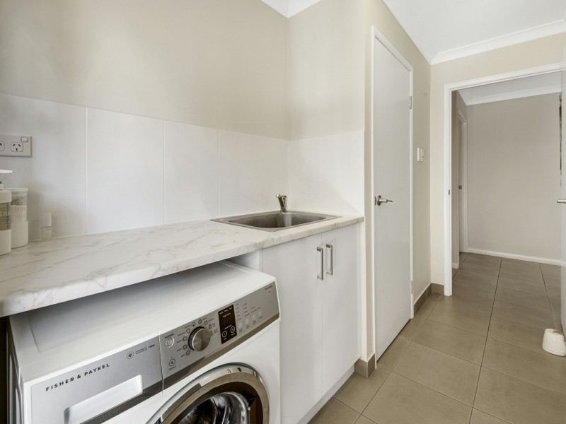 1 Ronpen Close, Tannum Sands QLD 4680