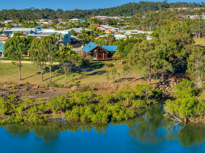 34 Riverside Drive, Tannum Sands QLD 4680